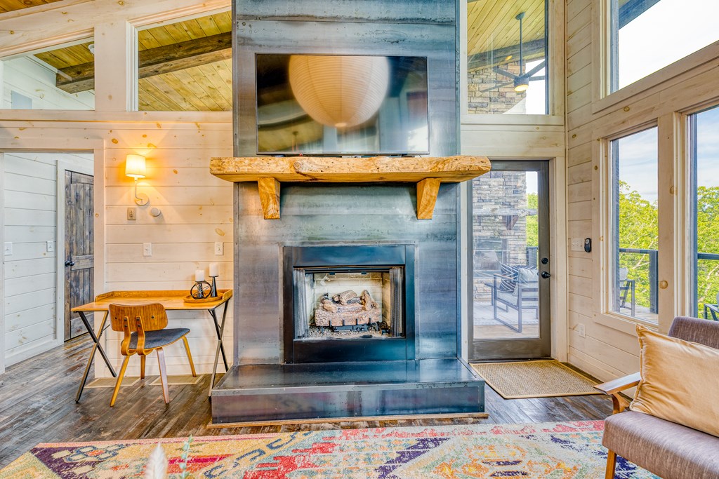 418593 Blue Ridge Residential