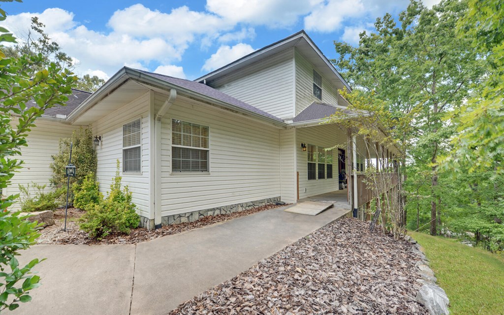 418596 Blairsville Residential