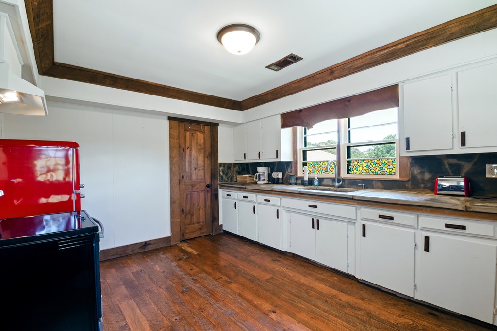 418605 Blue Ridge Residential