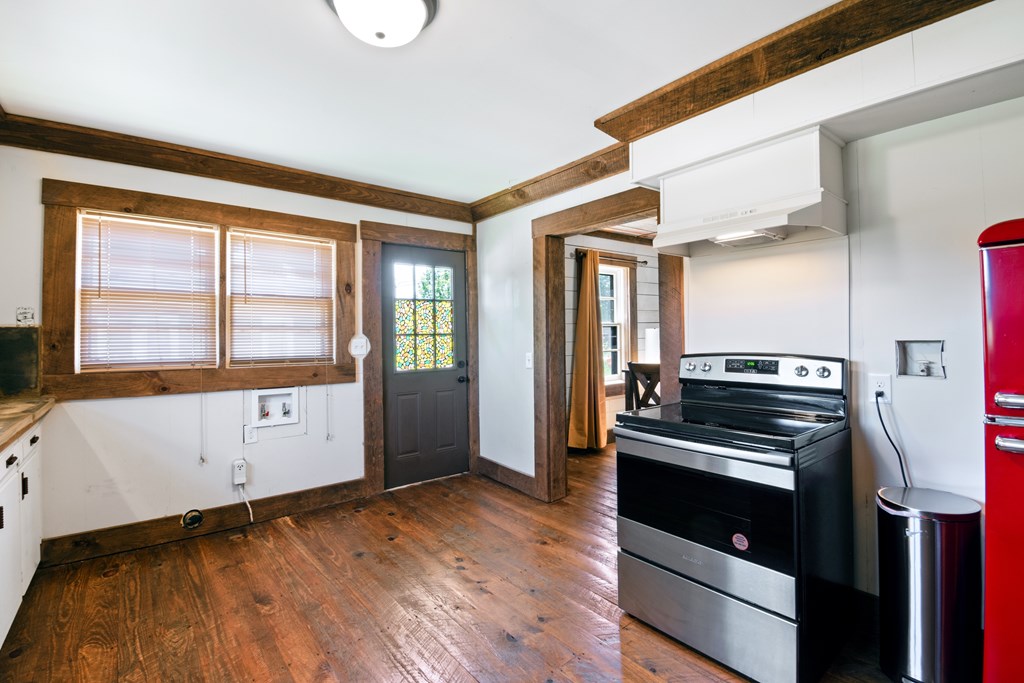 418605 Blue Ridge Residential
