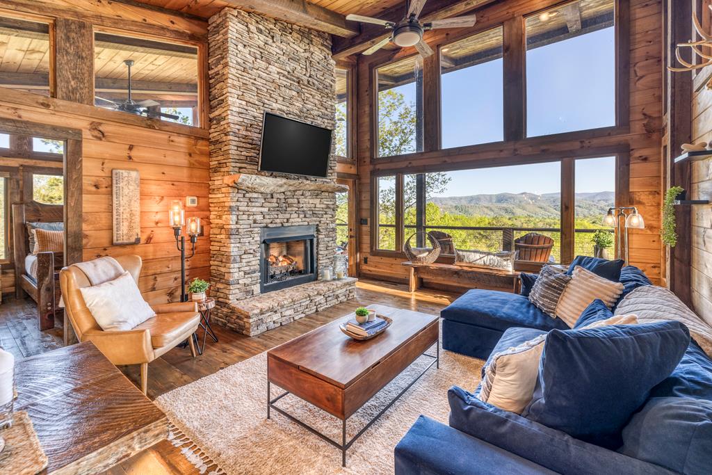 418618 Blue Ridge Residential