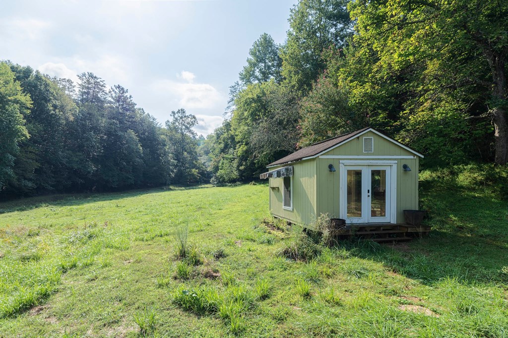 418620 Mineral Bluff Residential