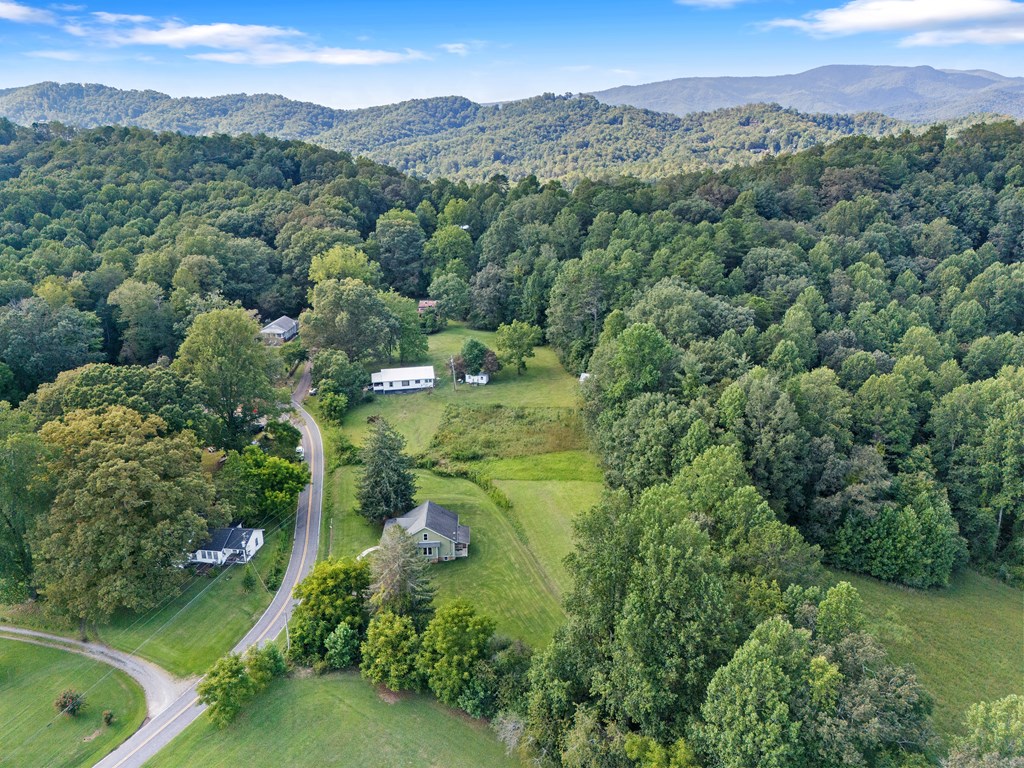 418621 Hayesville Residential