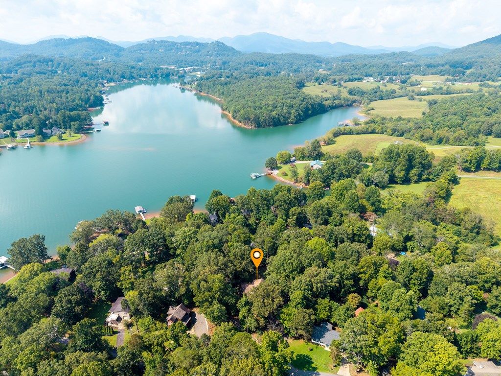418634 Hayesville Residential