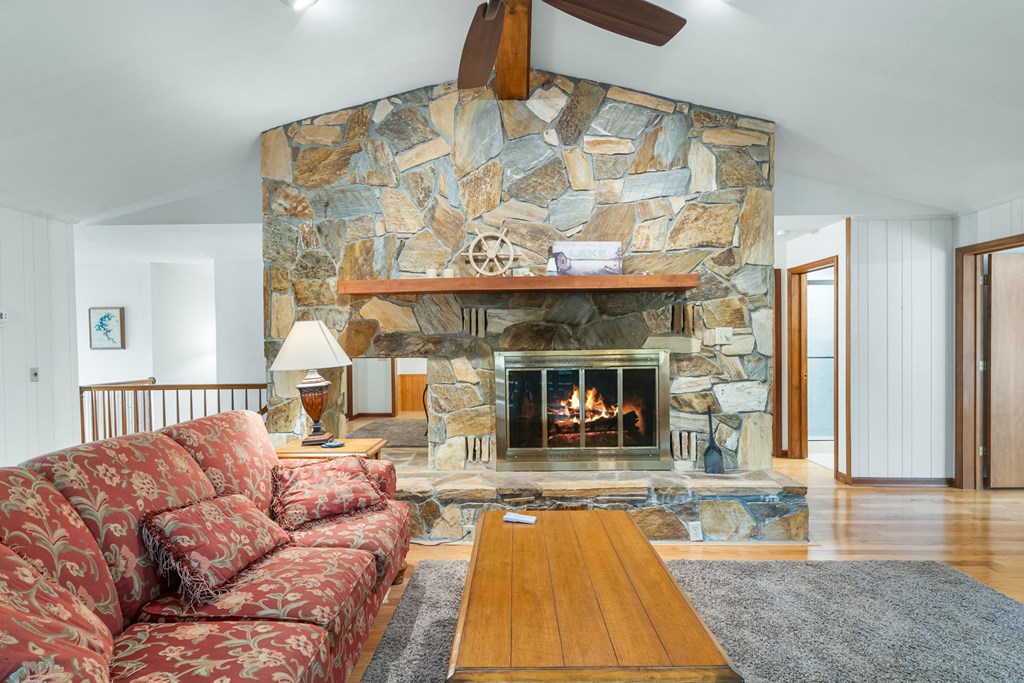 418634 Hayesville Residential