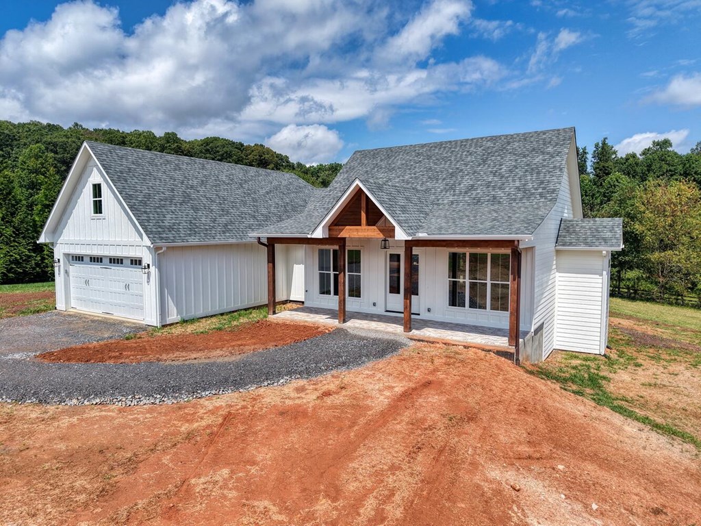 418636 Young Harris Residential