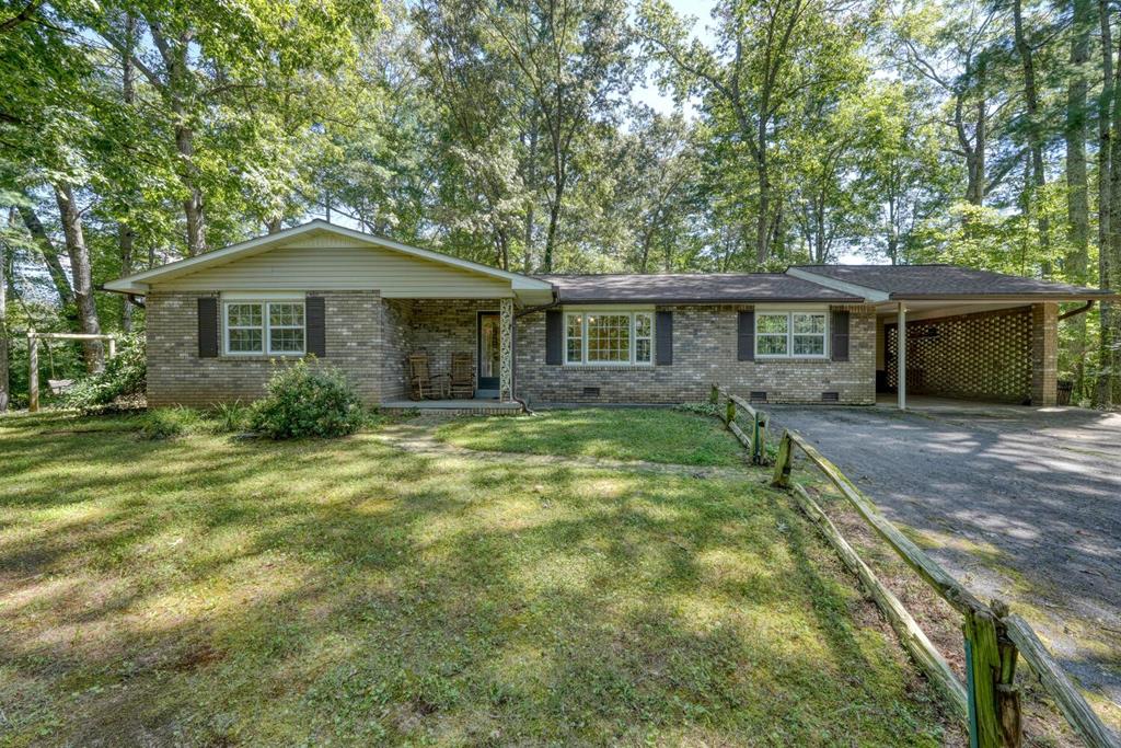 418637 Hayesville 