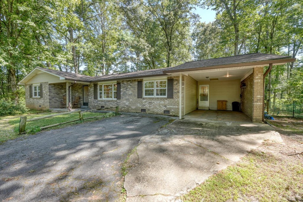 418637 Hayesville Residential