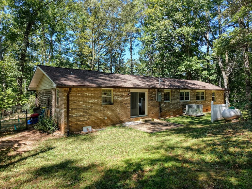 418637 Hayesville Residential