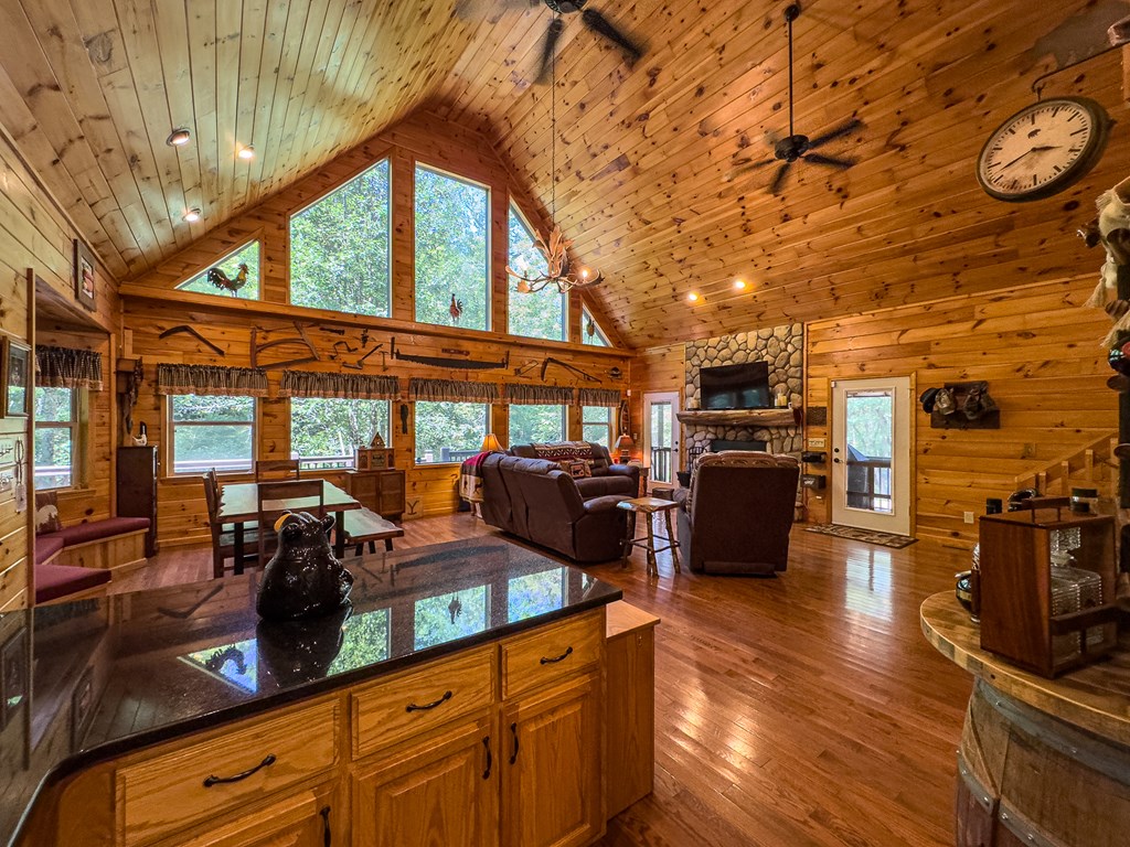 418641 Murphy Residential