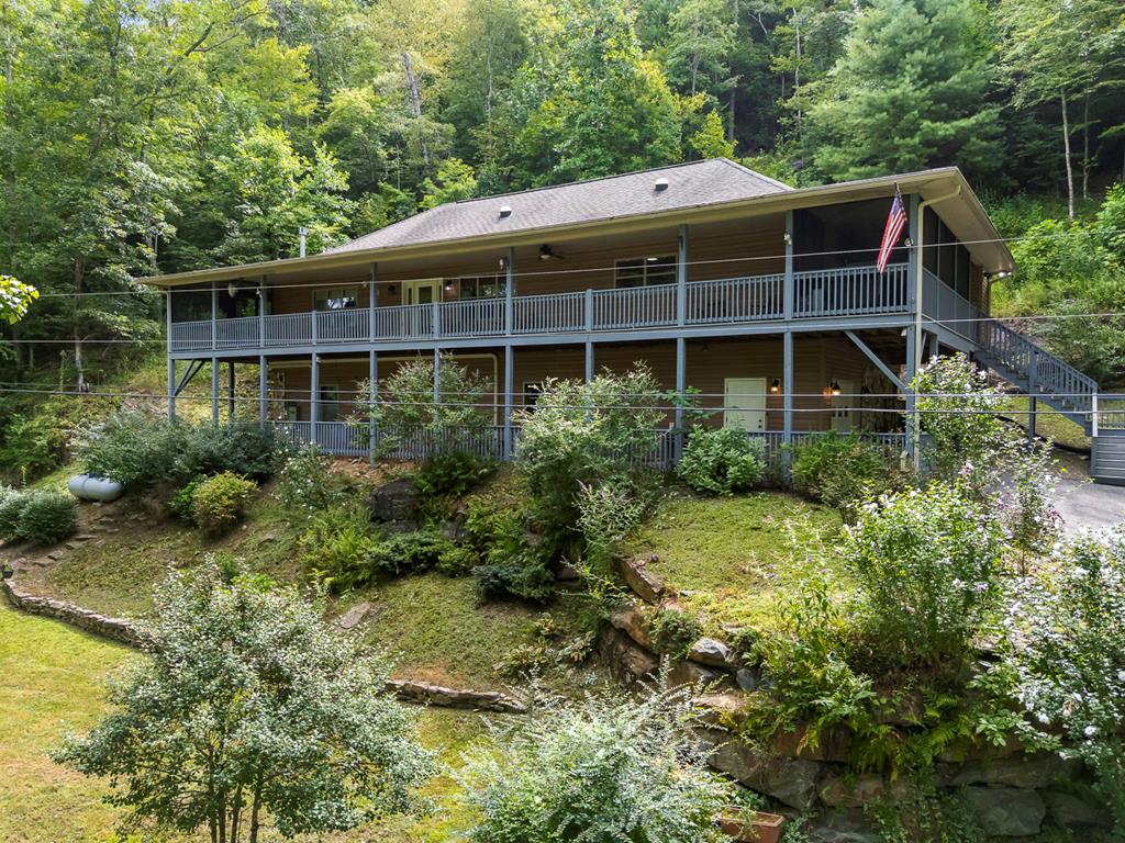 418702 Brasstown 