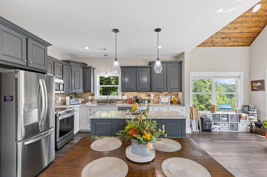 418708 Suches Residential
