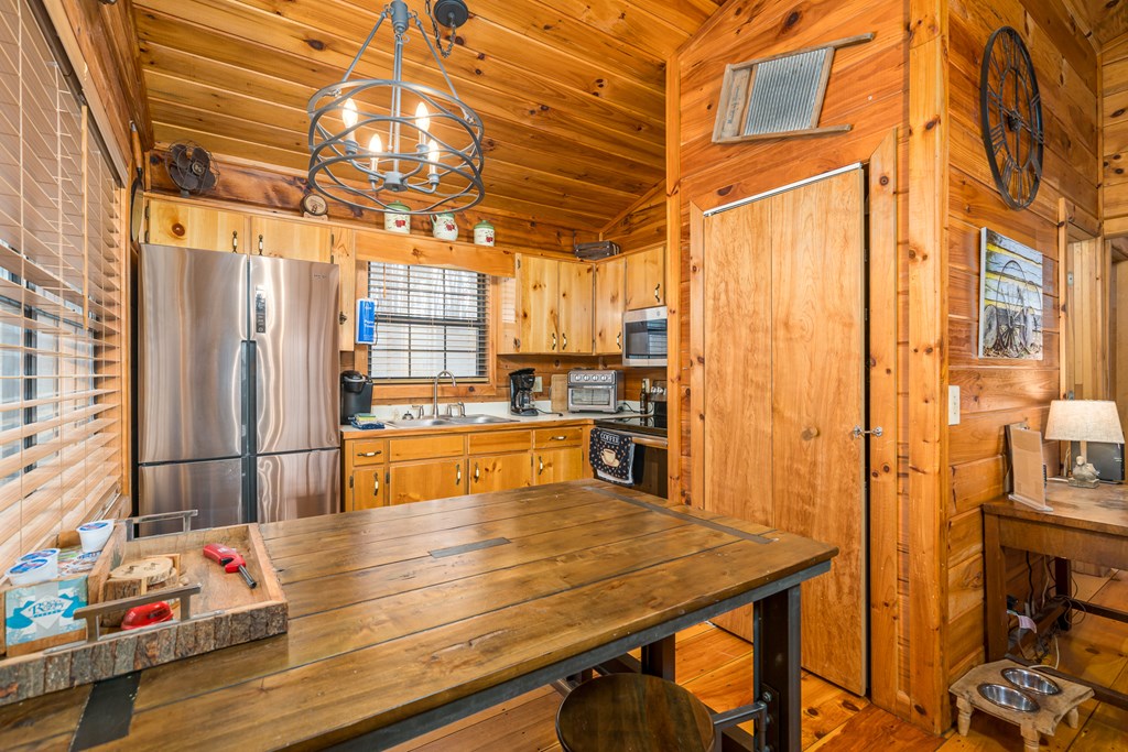 418715 Blue Ridge Residential