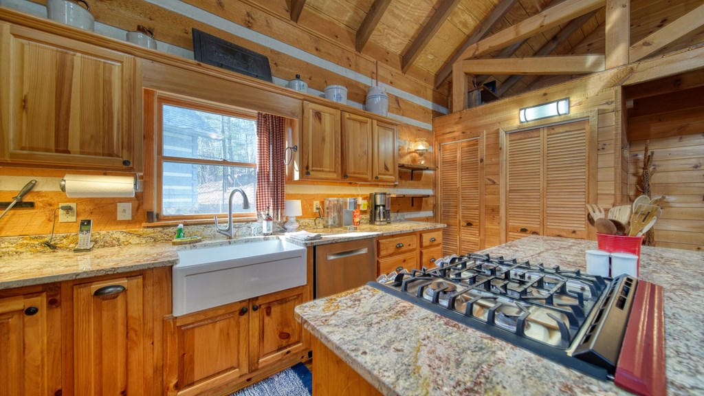 418726 Blue Ridge Residential