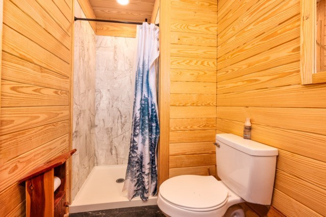 418731 Almond Residential