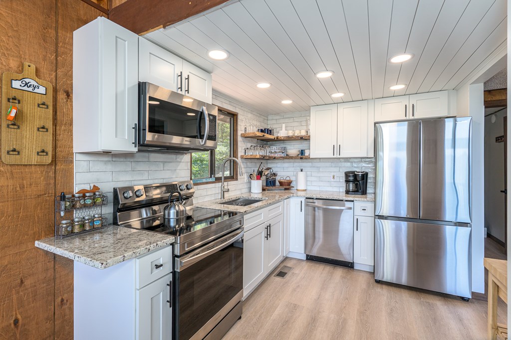 418742 Murphy Residential