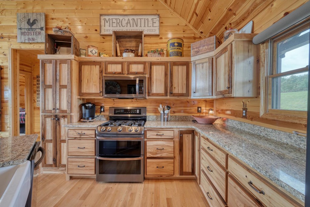 418745 Murphy Residential
