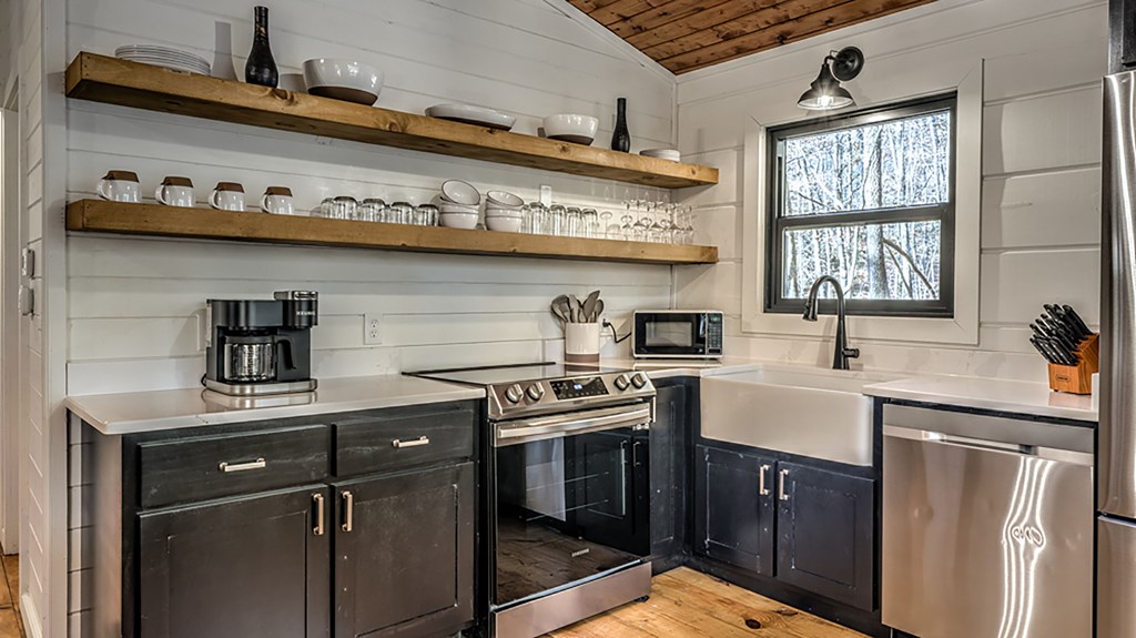 418759 Blue Ridge Residential