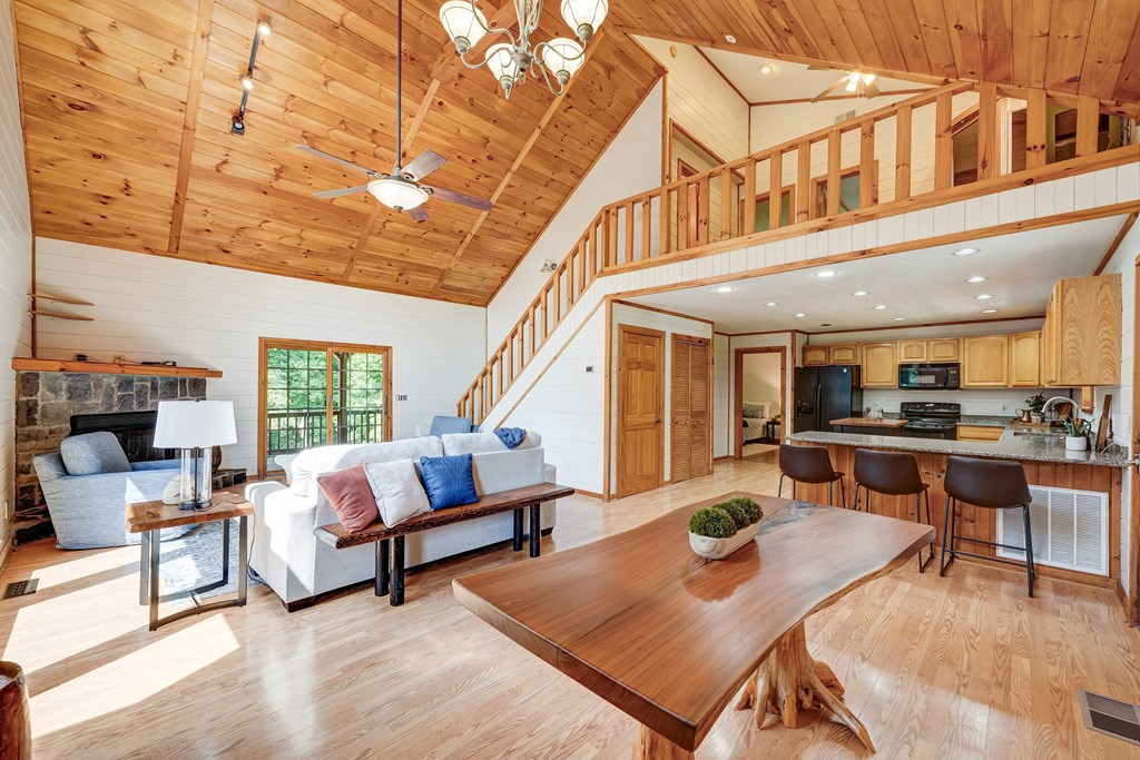 418772 Blue Ridge Residential