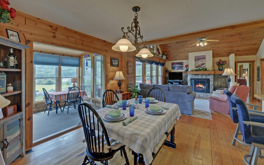418782 Young Harris Residential