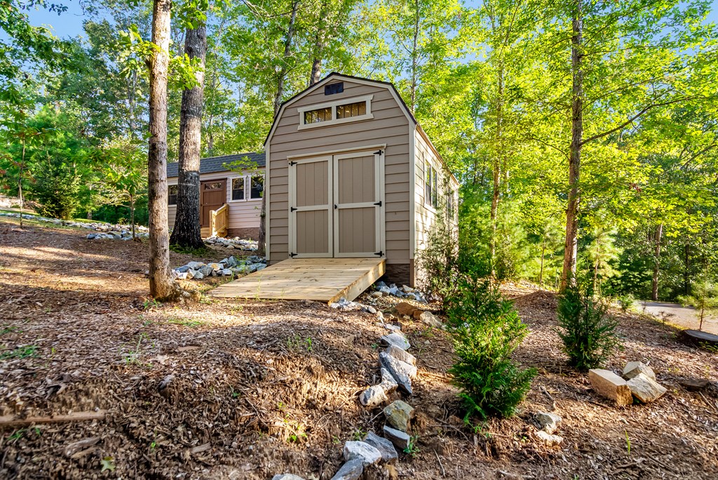 418815 Morganton Residential