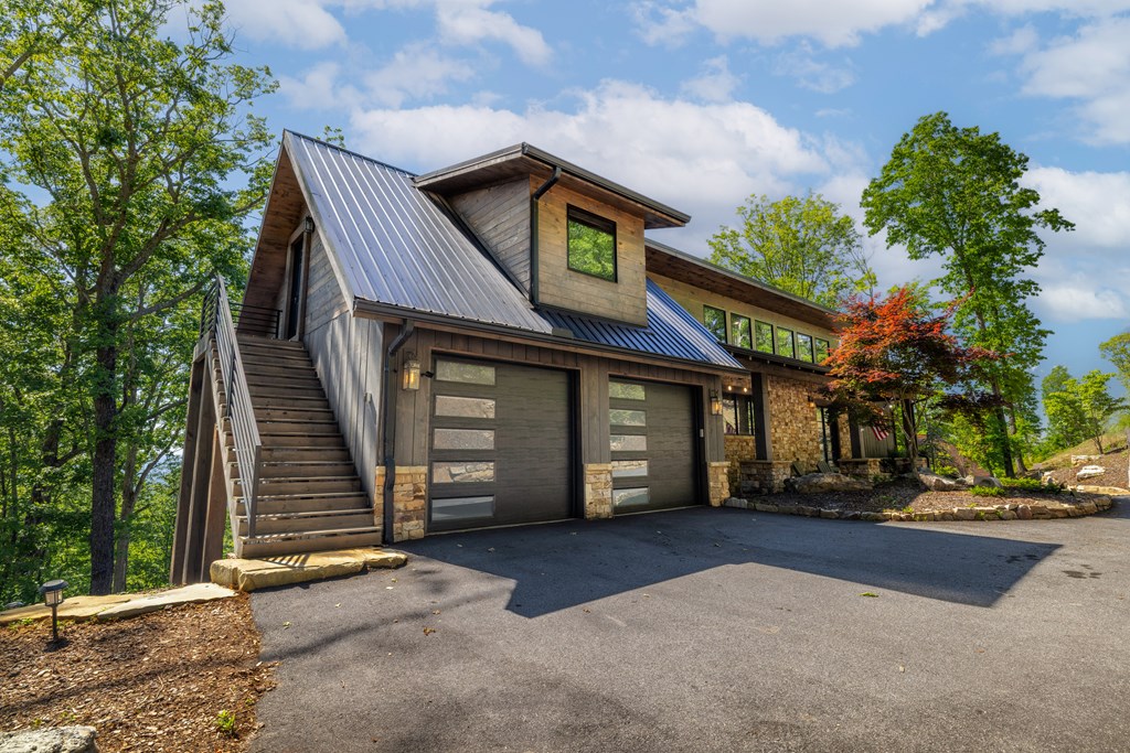 418827 Mineral Bluff Residential