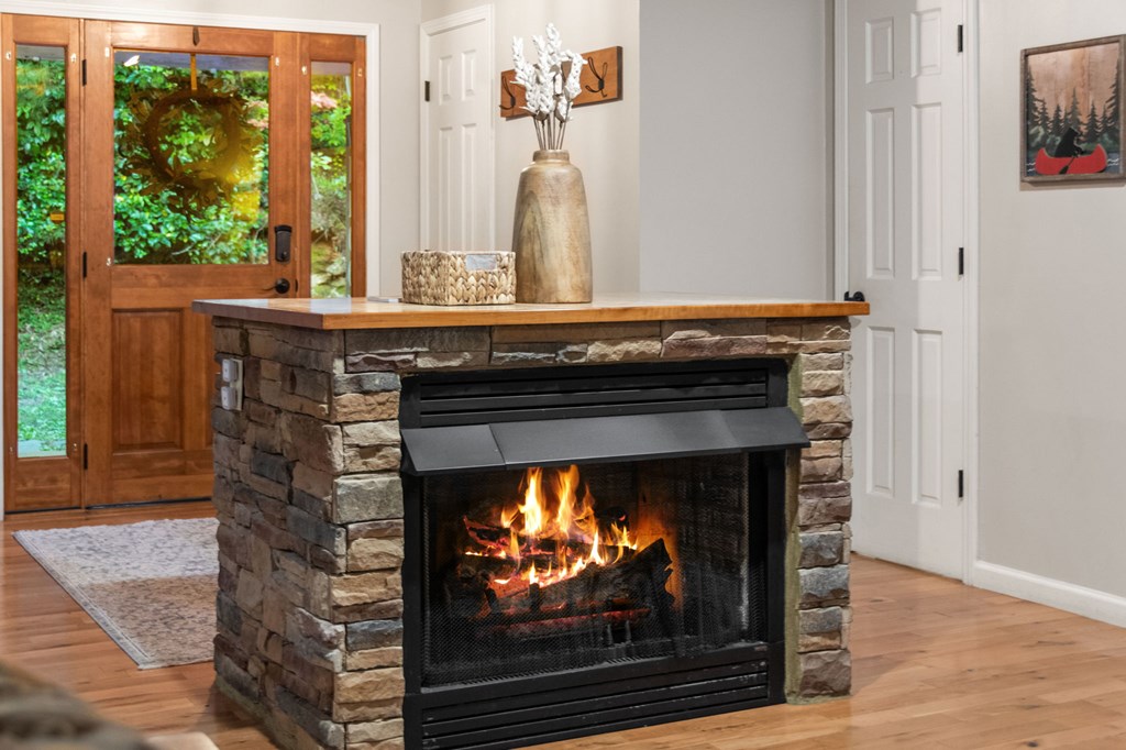 418849 Blue Ridge Residential