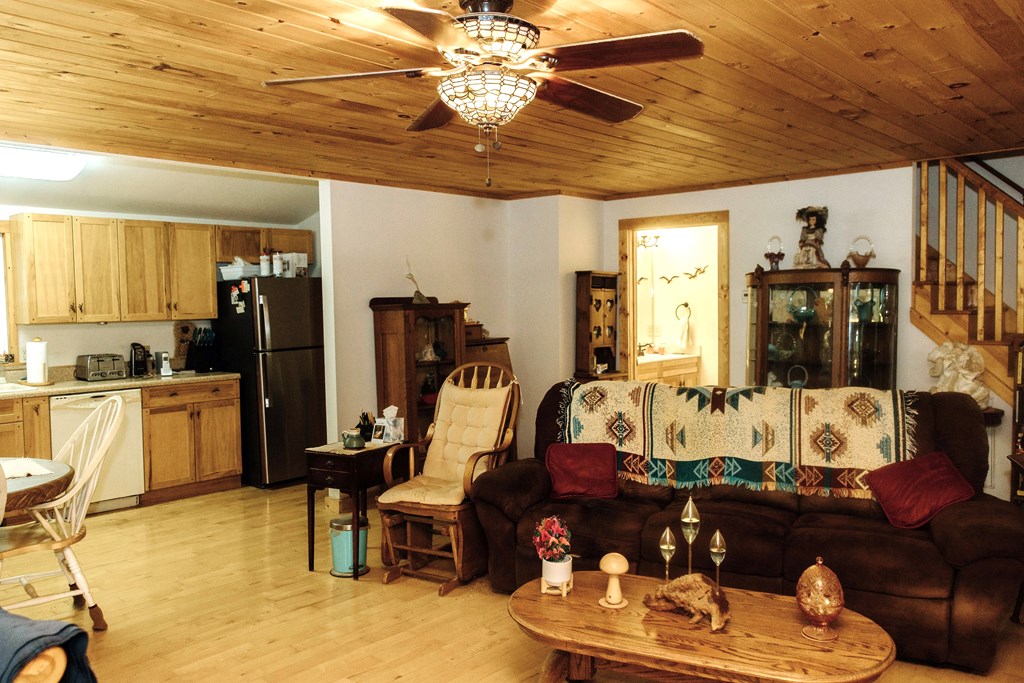 418853 Cleveland Residential