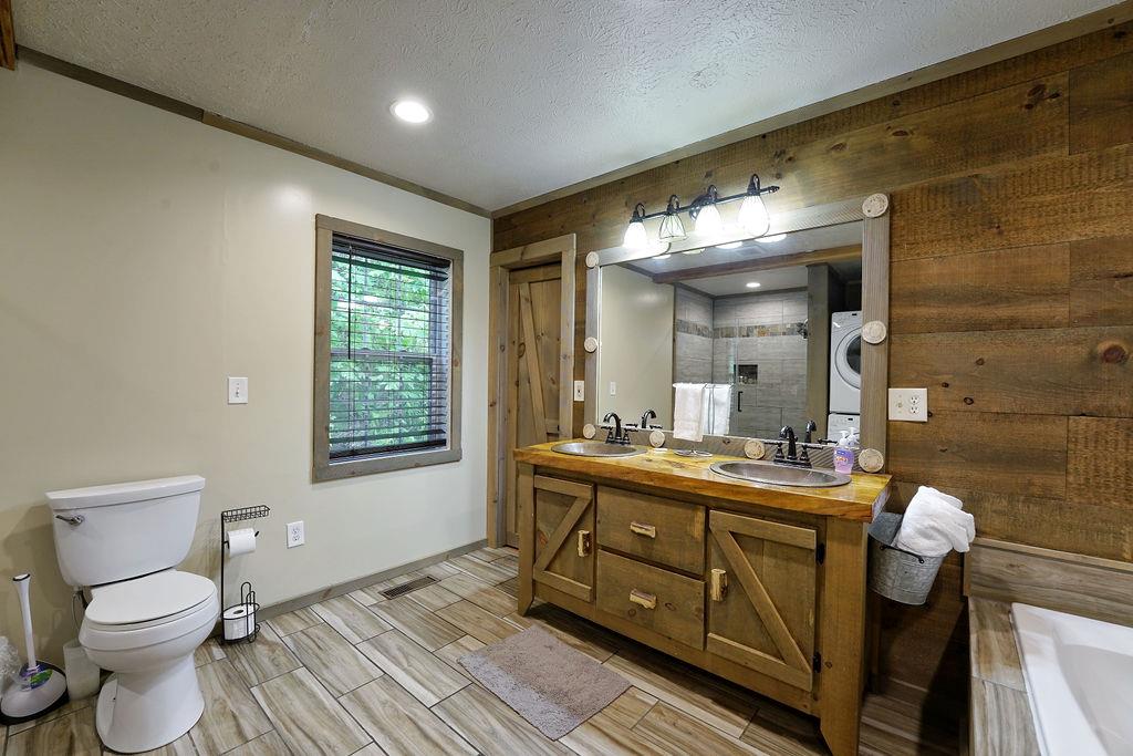 418870 Mineral Bluff Residential