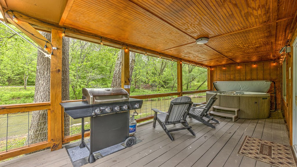 418873 Mineral Bluff Residential