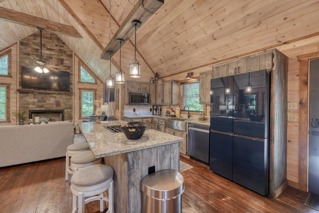 418880 Blue Ridge Residential
