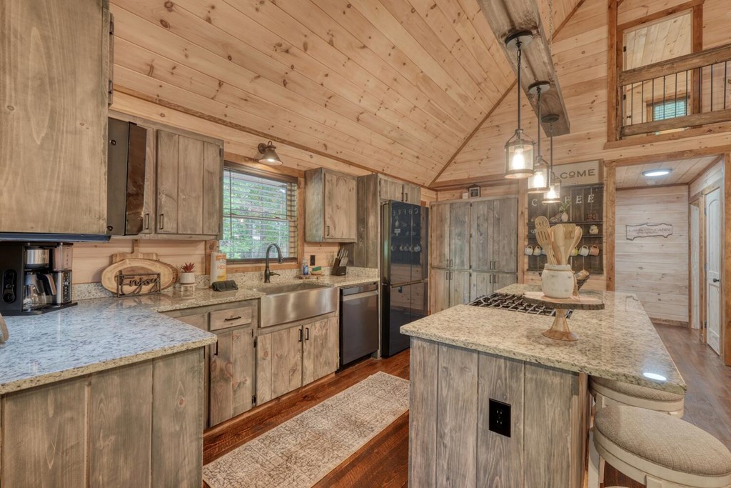 418880 Blue Ridge Residential