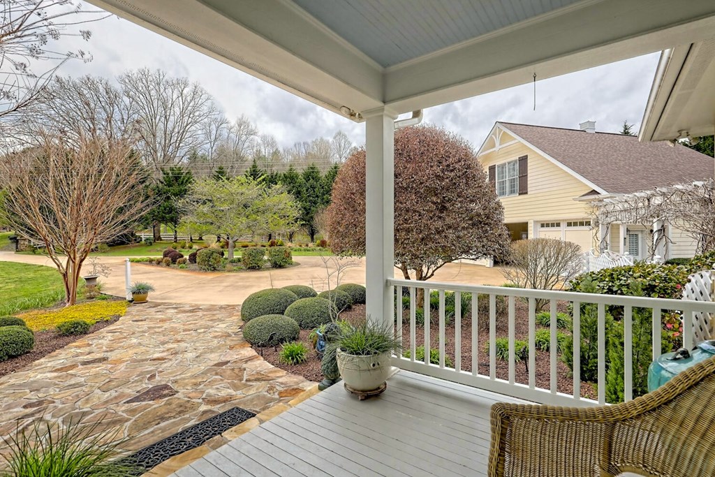 418881 Young Harris Residential