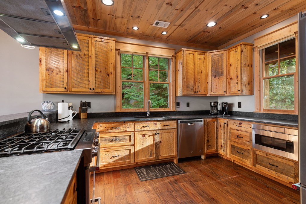418884 Blue Ridge Residential