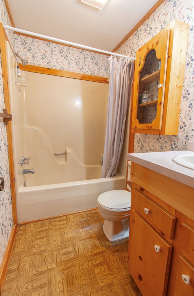 418887 Blue Ridge Residential