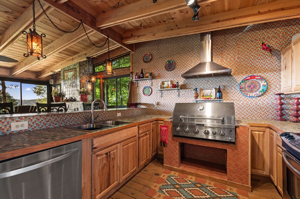 418901 Morganton Residential