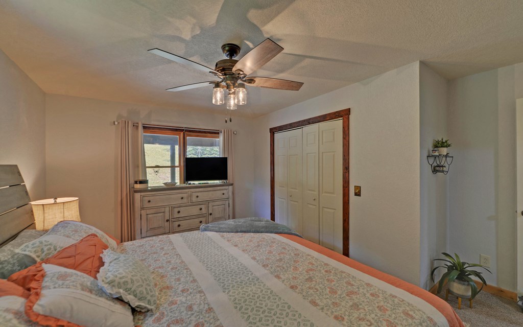 418929 Young Harris Residential