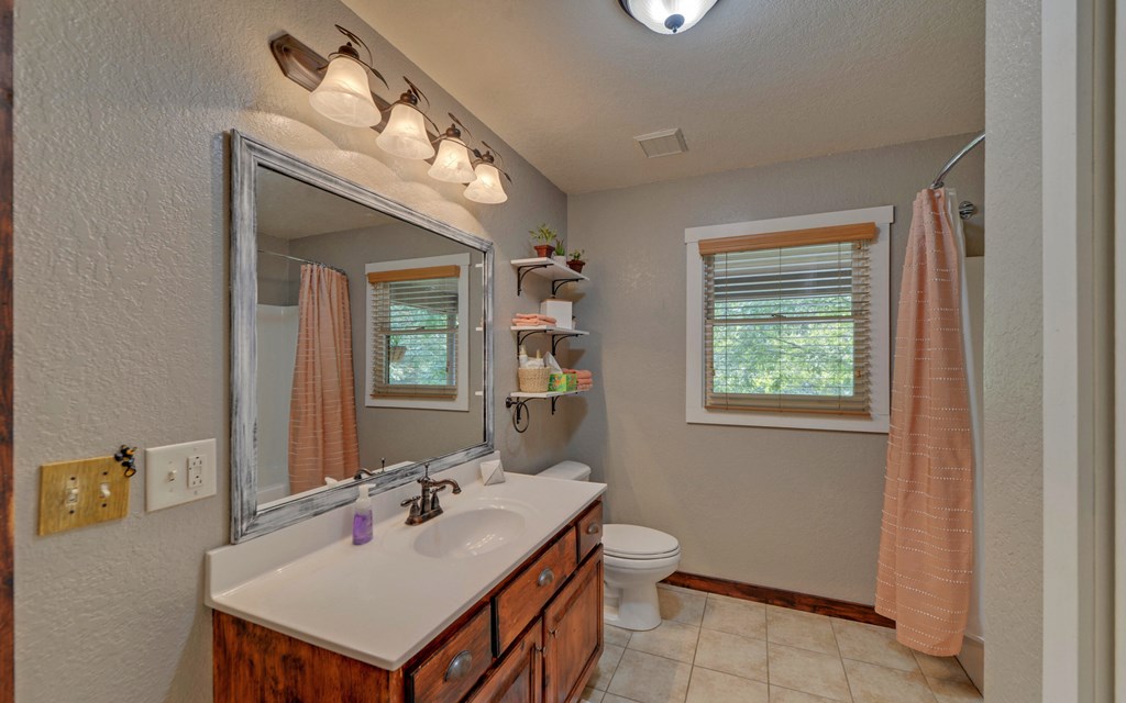418929 Young Harris Residential