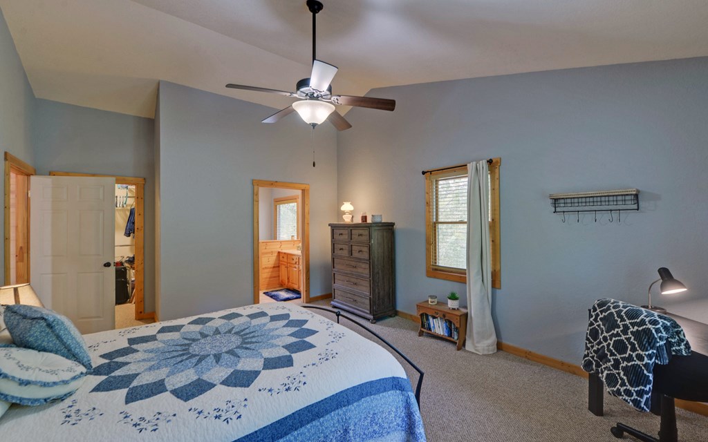 418929 Young Harris Residential