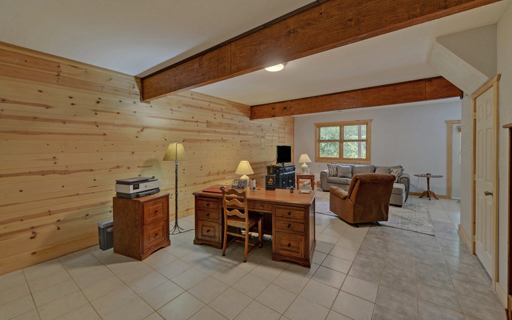 418929 Young Harris Residential