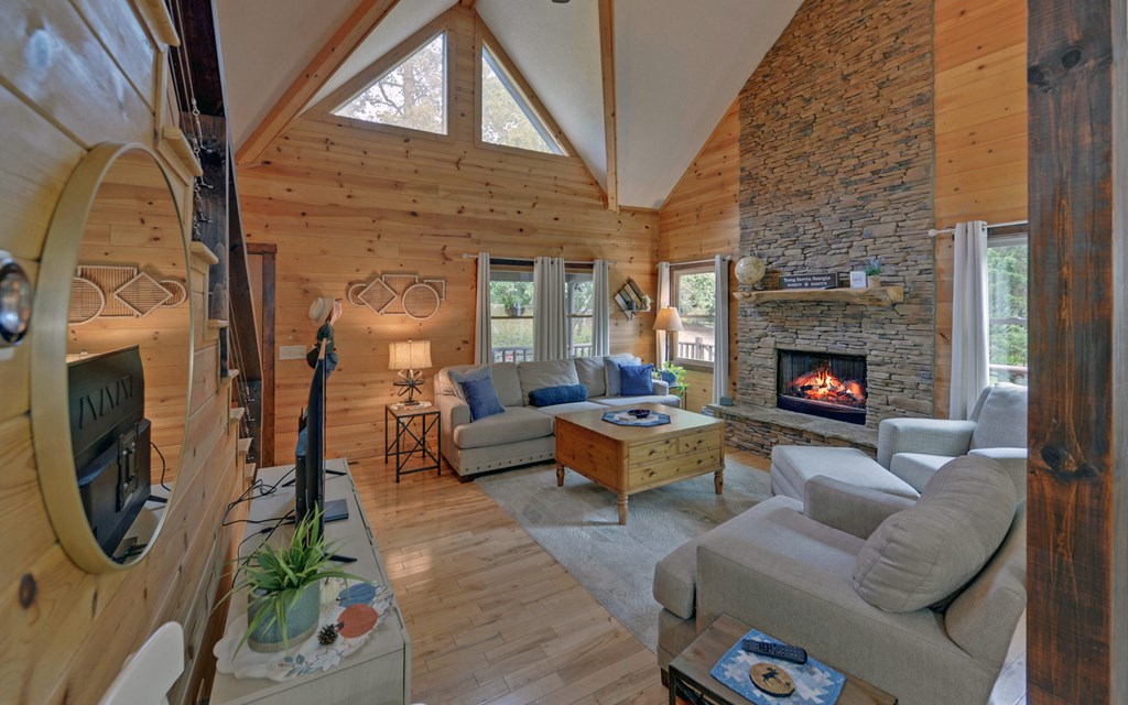 418929 Young Harris Residential