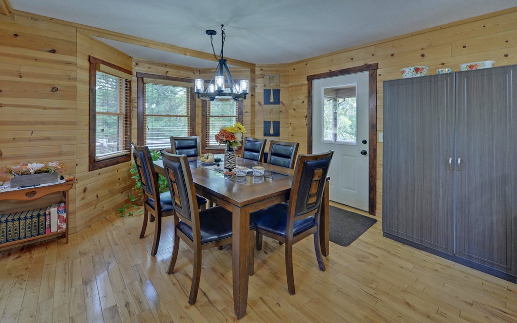 418929 Young Harris Residential