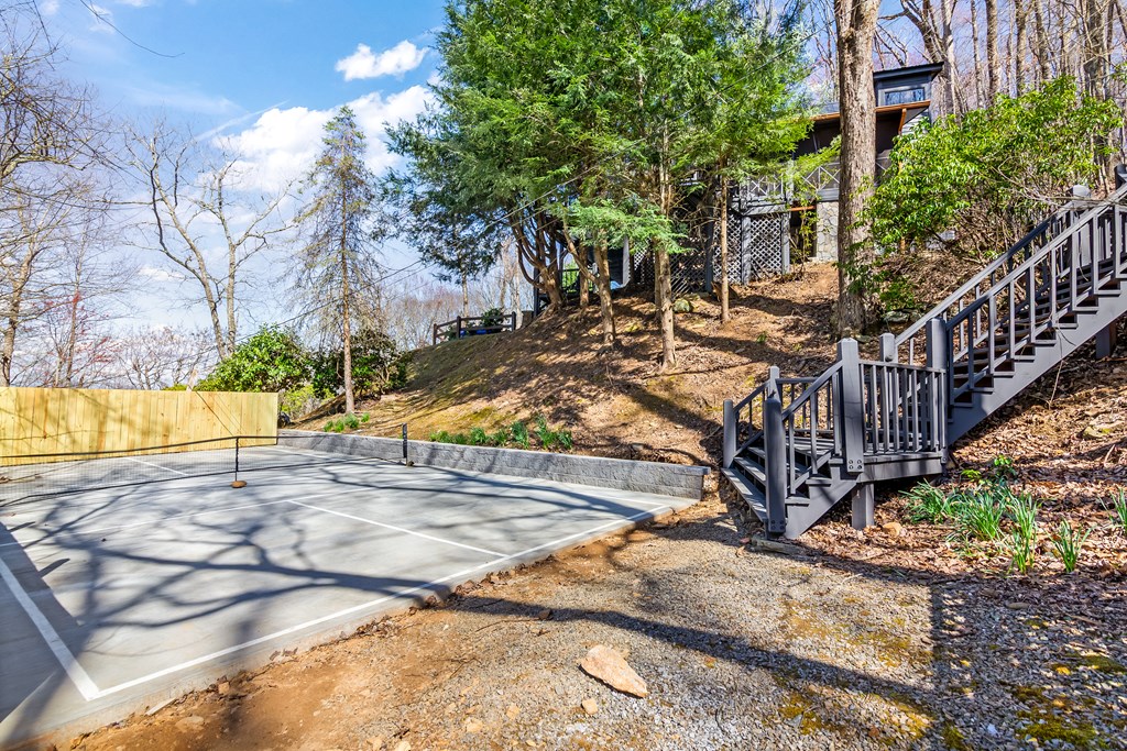 418945 Blue Ridge Residential