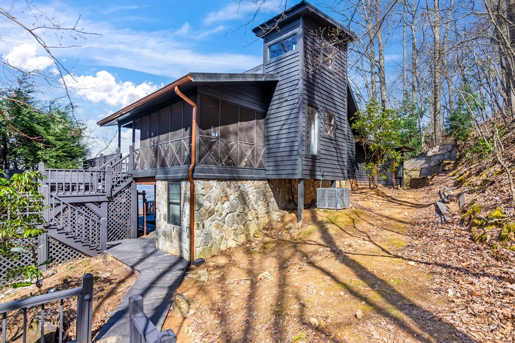 418945 Blue Ridge Residential
