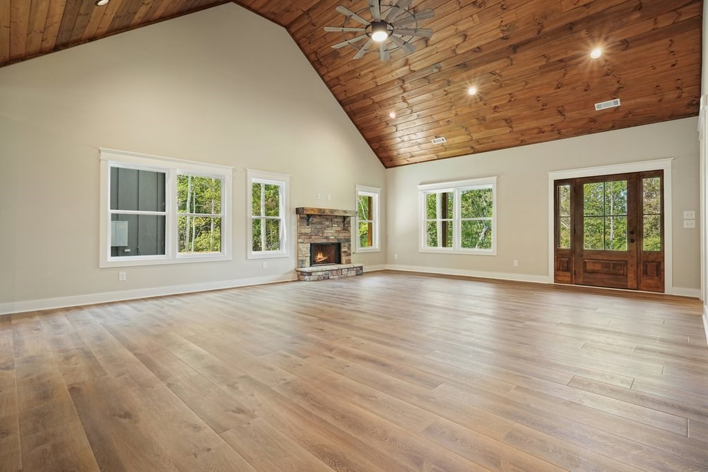 418953 Talking Rock Residential