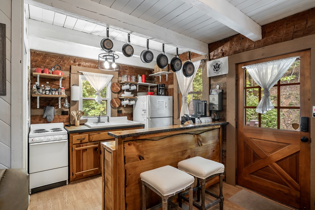 418962 Murphy Residential
