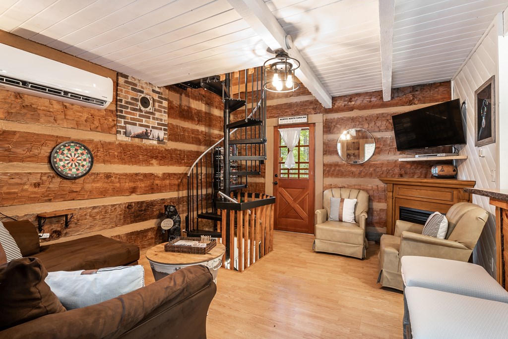 418962 Murphy Residential