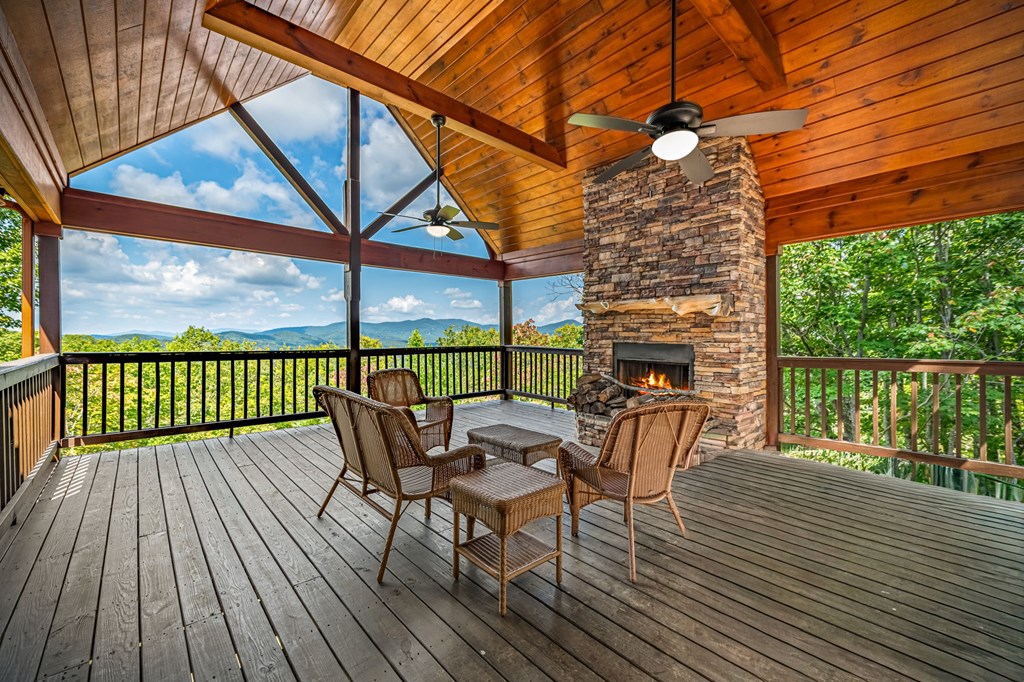 418979 Mineral Bluff Residential