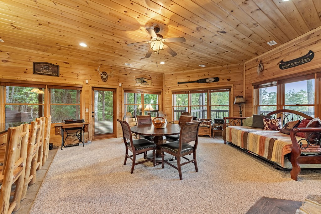 418979 Mineral Bluff Residential