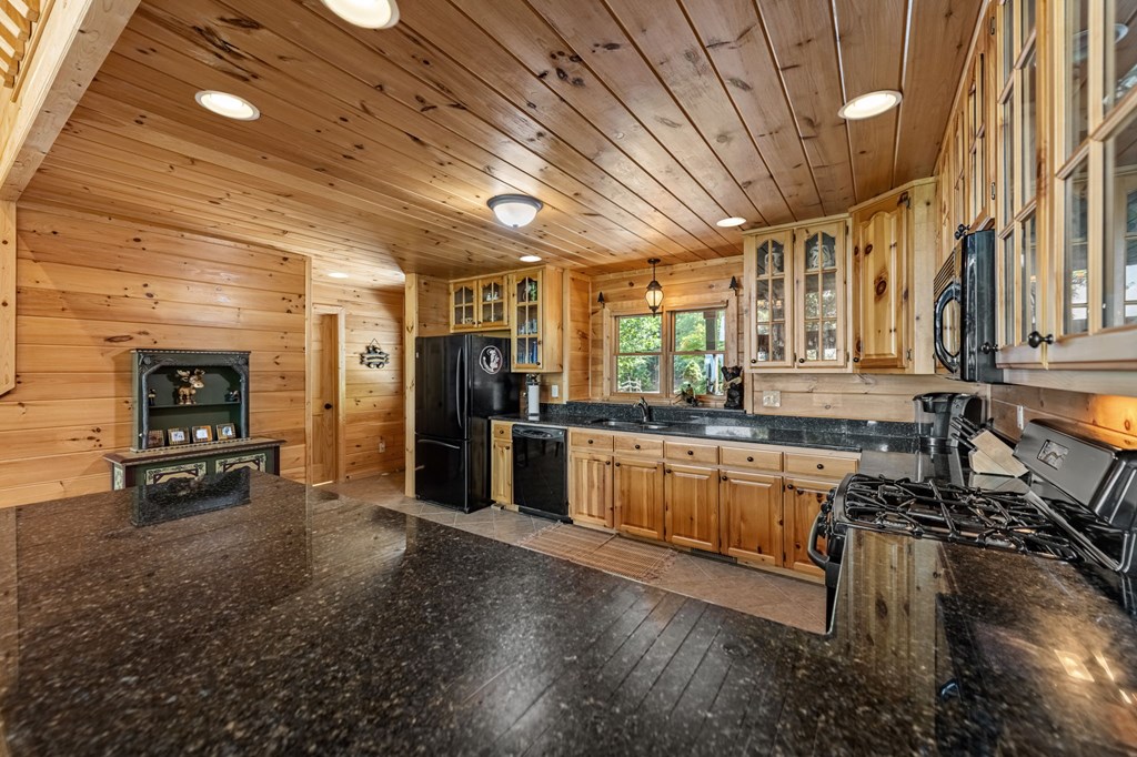 418979 Mineral Bluff Residential